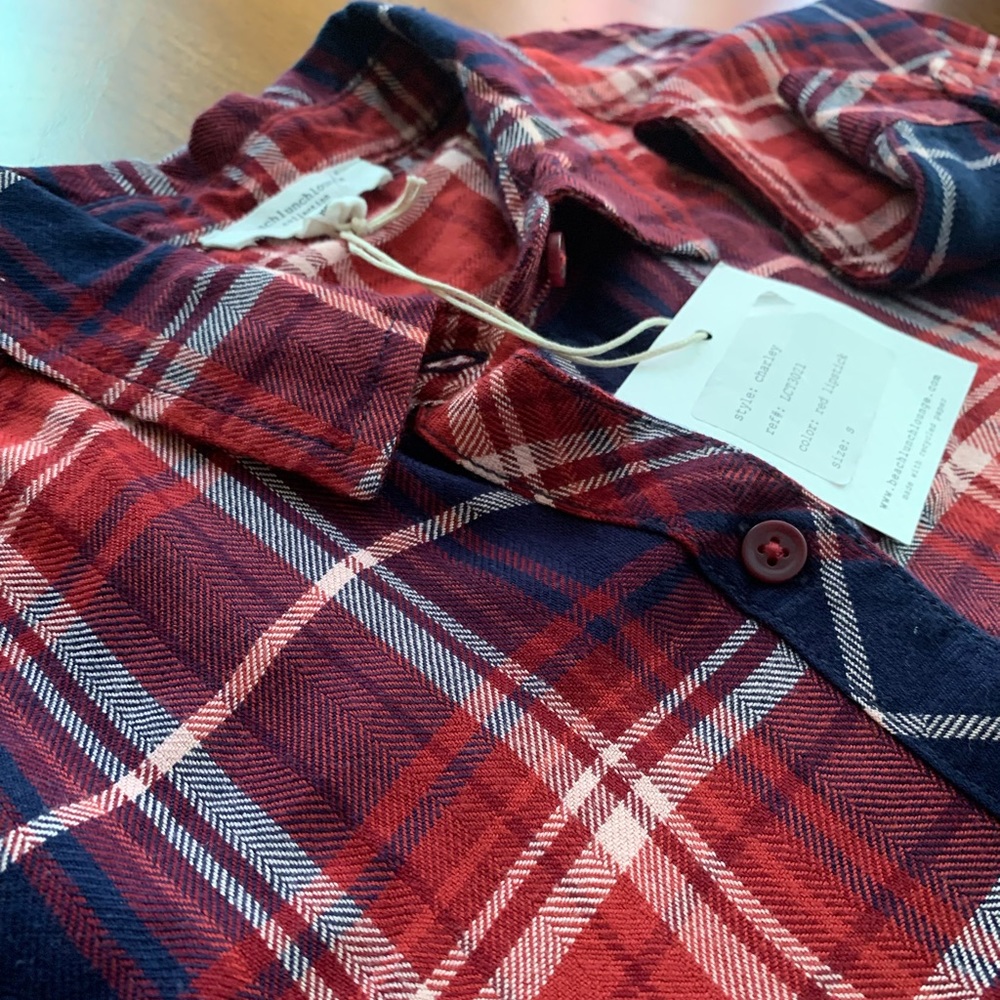 BRAND NEW Small Women Button Down Shirt